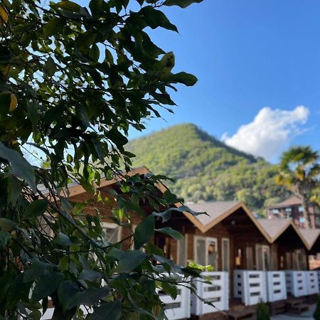 Гостевой Комплекс Парус Hotel New Athos ภายนอก รูปภาพ